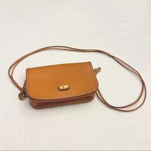 J McLaughlin Elegant Tan Leather Crossbody Bag